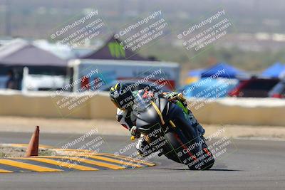 media/Oct-09-2022-SoCal Trackdays (Sun) [[95640aeeb6]]/Turn 2 (1110am)/